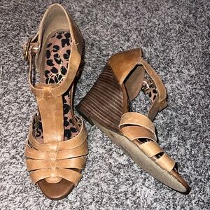 Camel leather wedge sandals.